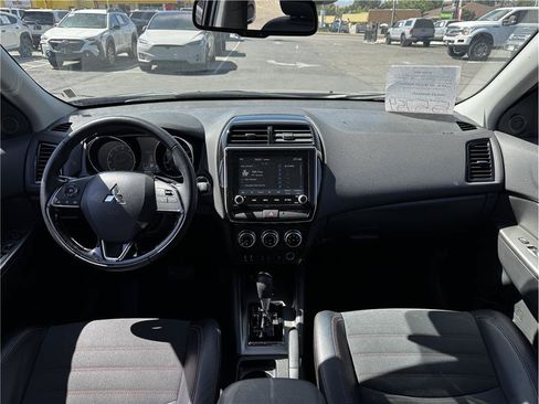 Used 2024 Mitsubishi Outlander Sport SE AWD/4WD image 3