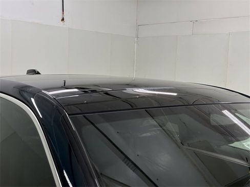 New 2026 Cadillac Lyriq Premium Luxury image 19