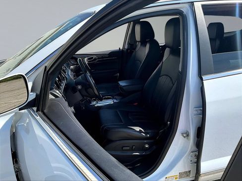 Used 2016 Buick Enclave Leather FWD image 23