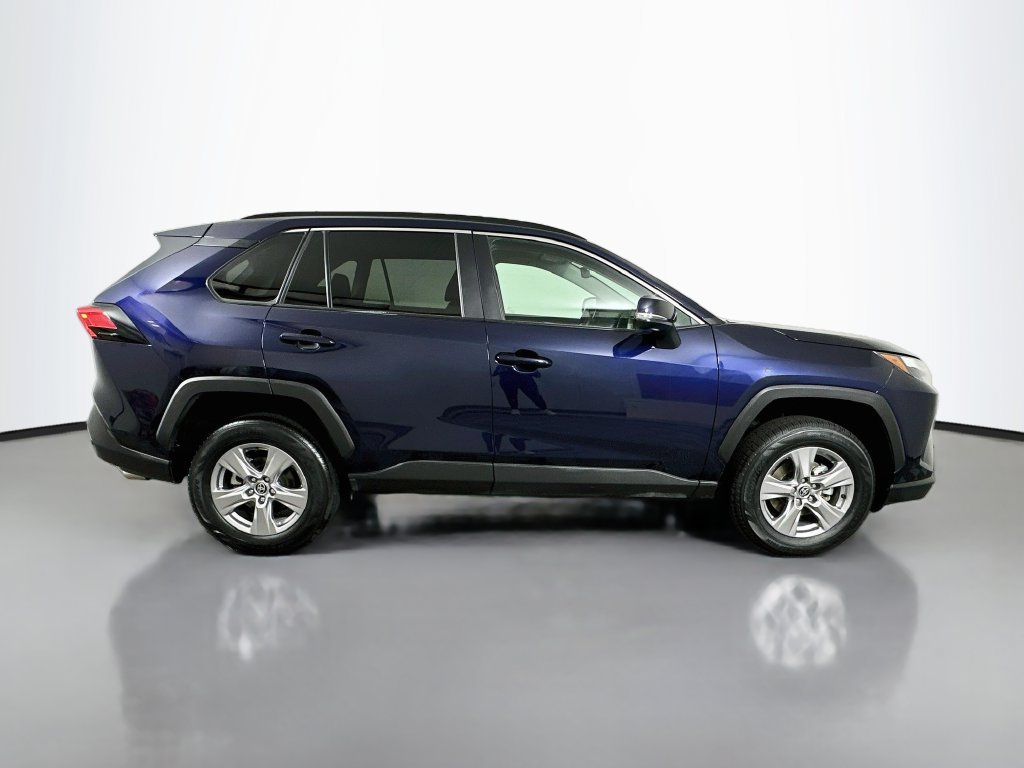 Used 2025 Toyota RAV4 XLE FWD image 4