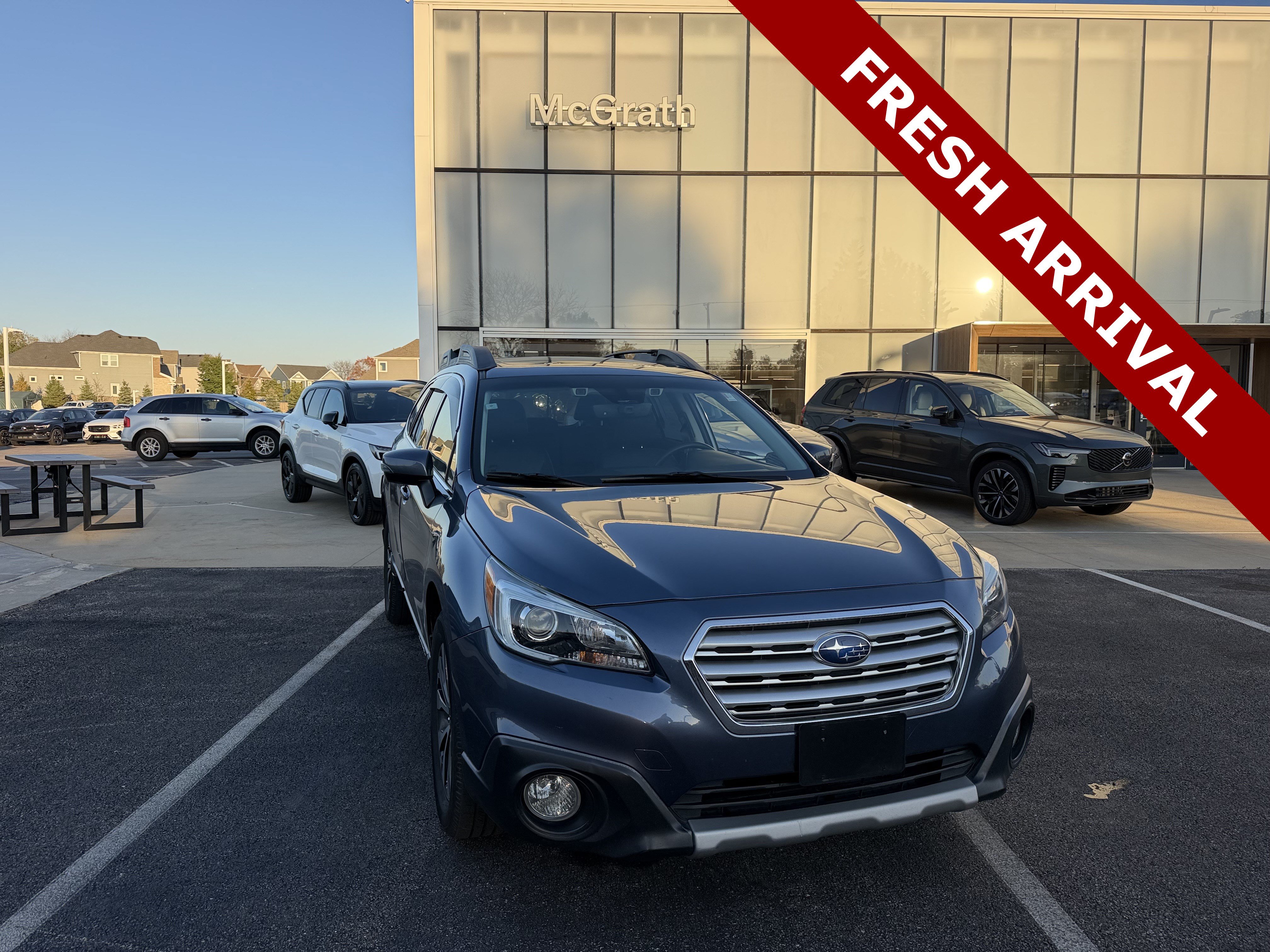 Used 2017 Subaru Outback 2.5i Limited AWD/4WD image 1