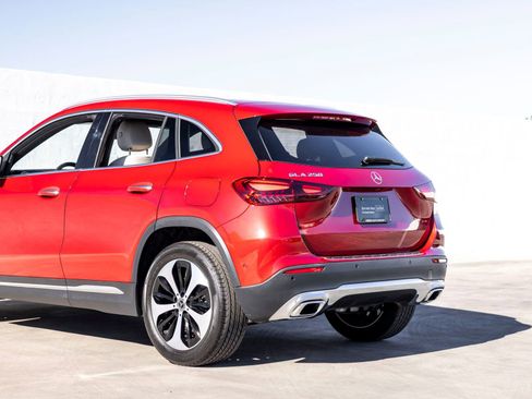 Used 2025 Mercedes-Benz GLA 250 GLA 250 image 7