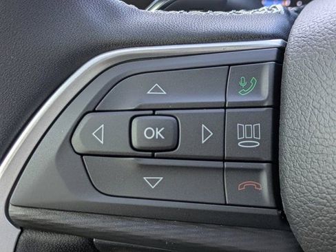 New 2025 Jeep Grand Cherokee Altitude image 22