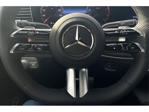 New 2024 Mercedes-Benz GLS 450 4MATIC image 14