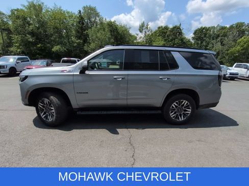 Used 2025 Chevrolet Tahoe Z71 w/ Comfort Package AWD/4WD image 2