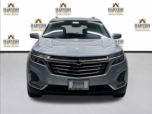 Used 2023 Chevrolet Equinox Premier AWD/4WD image 2