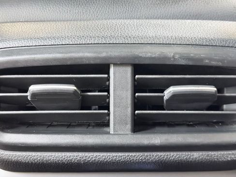 Used 2025 Honda Pilot Touring image 27