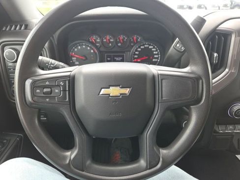 Used 2022 Chevrolet Silverado 1500 Custom image 31