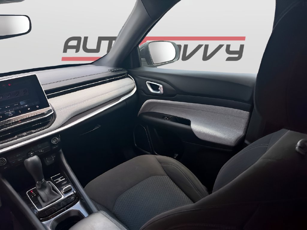 Used 2023 Jeep Compass Sport AWD/4WD image 24