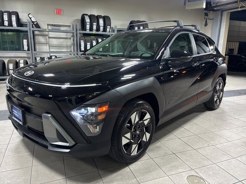 Certified 2025 Hyundai Kona SEL image 1