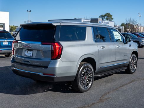 New 2026 GMC Yukon XL Elevation image 3