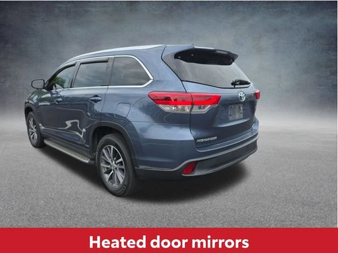 Used 2019 Toyota Highlander XLE FWD image 10