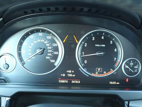 Used 2017 BMW X5 xDrive50i w/ M Sport Package image 22