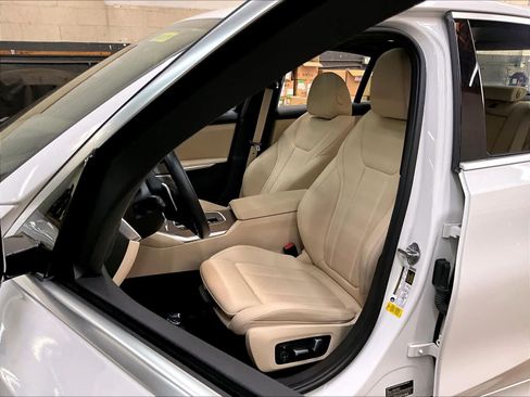 Used 2021 BMW 330i Sedan w/ Premium Package RWD image 28