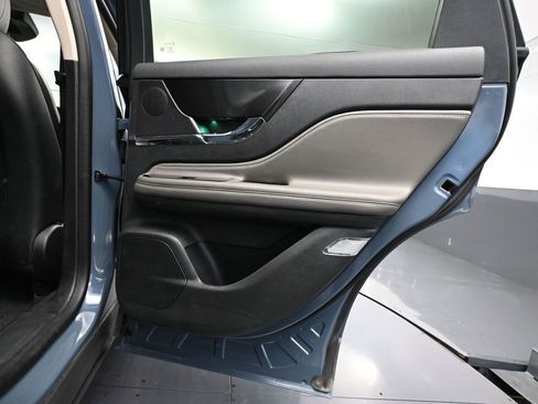 Used 2023 Lincoln Corsair Reserve w/ Jet Appearance Package image 42