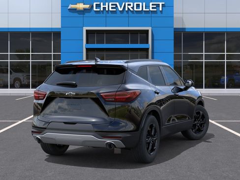 New 2026 Chevrolet Blazer LT w/ Midnight/Sport Edition FWD image 5