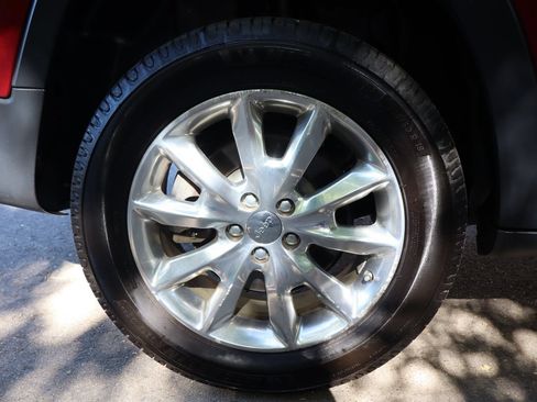 Used 2014 Jeep Cherokee Limited w/ Technology Group AWD/4WD image 44