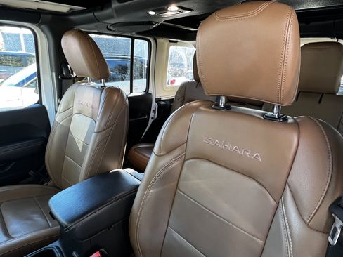 Used 2021 Jeep Wrangler Unlimited Sahara image 17