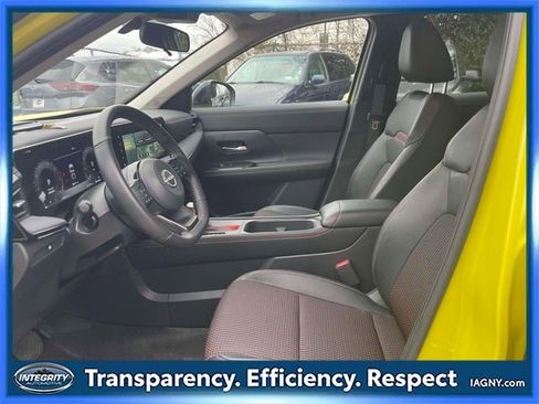 Certified 2025 Nissan Kicks SR image 15