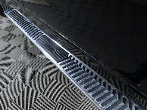 Used 2011 Ford F150 Lariat image 10