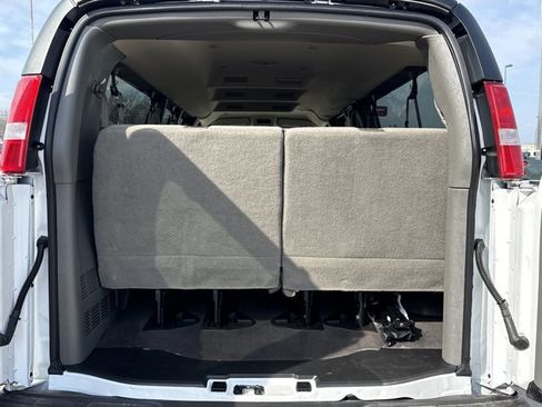 Used 2025 Chevrolet Express 3500 LS image 9