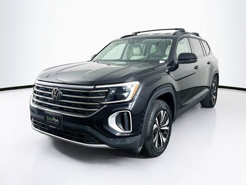 Used 2024 Volkswagen Atlas SE FWD image 3