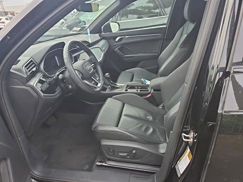 Used 2023 Audi Q3 2.0T Premium w/ Black Optic Sport Package image 8