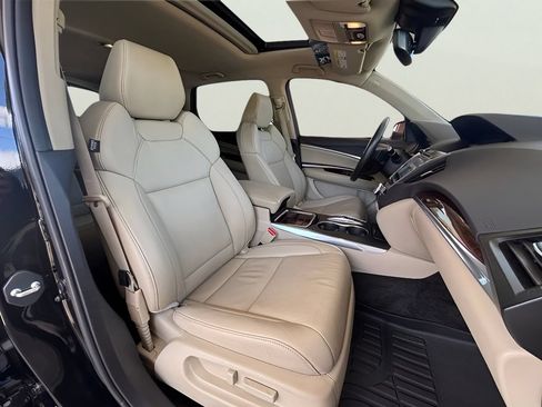 Used 2018 Acura MDX SH-AWD image 3