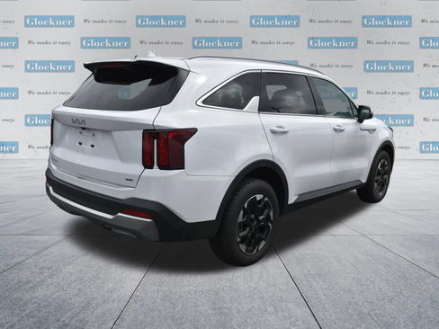 Used 2024 Kia Sorento S AWD/4WD image 4