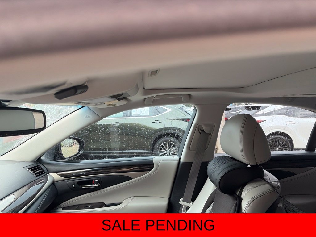 Used 2014 Lexus LS 460 AWD w/ Comfort Package image 15