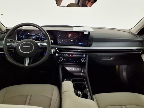 Certified 2025 Hyundai Sonata SEL FWD image 14
