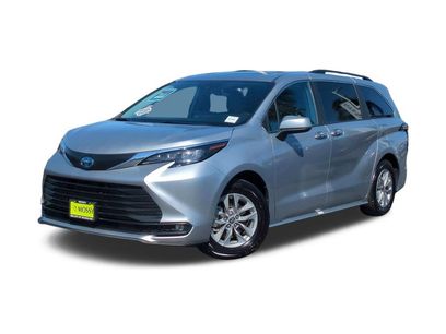 Used 2025 Toyota Sienna XLE