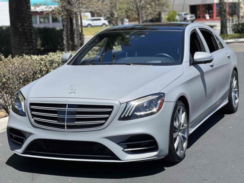 Used 2018 Mercedes-Benz S 560 Sedan image 16