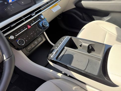 New 2026 Hyundai Tucson Limited image 13