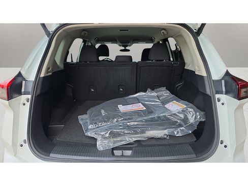 Certified 2026 Nissan Rogue SV FWD image 31