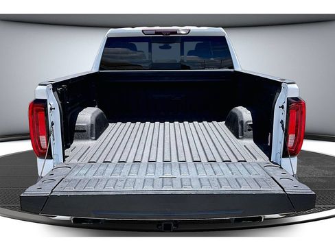 Used 2022 GMC Sierra 1500 AT4 w/ AT4 Premium Package AWD/4WD image 34