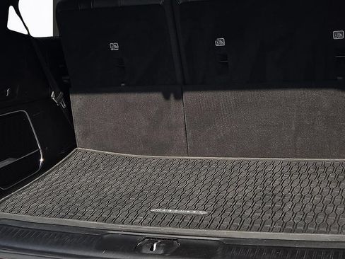 Used 2024 Jeep Wagoneer Series II AWD/4WD image 8