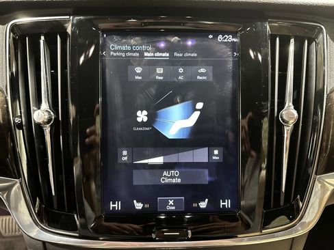 Used 2018 Volvo S90 T5 Momentum w/ Convenience Package image 17