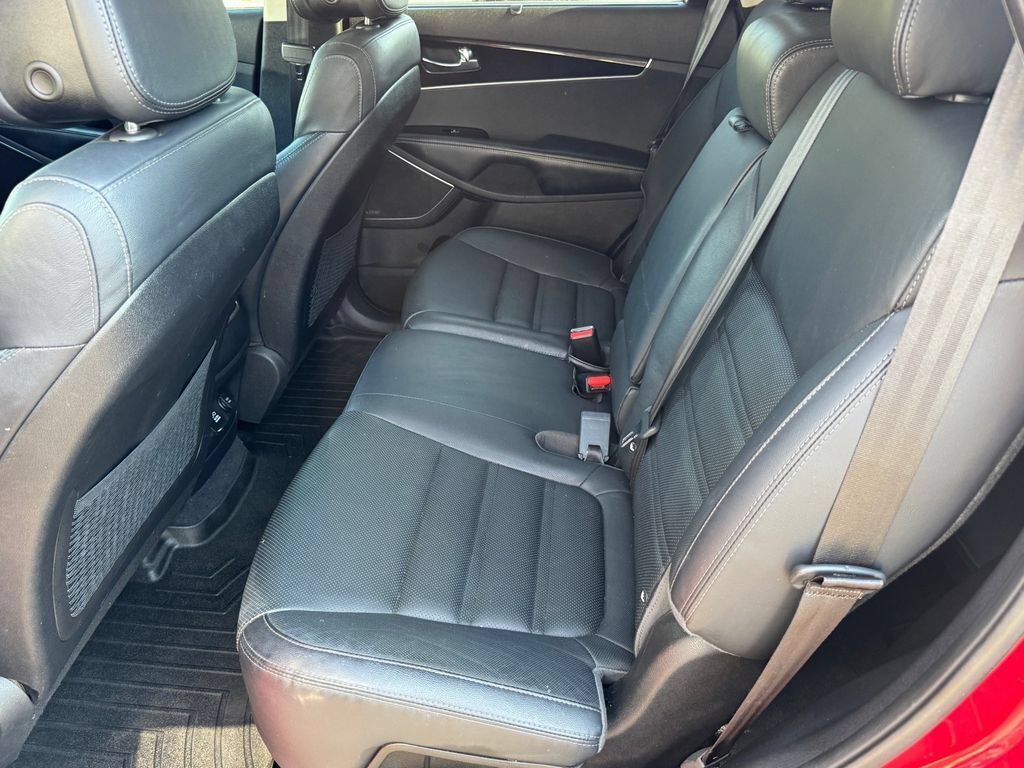 Used 2016 Kia Sorento SX AWD/4WD image 10