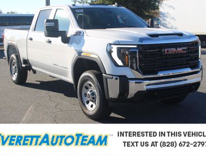 New 2025 GMC Sierra 2500 Pro w/ Convenience Package