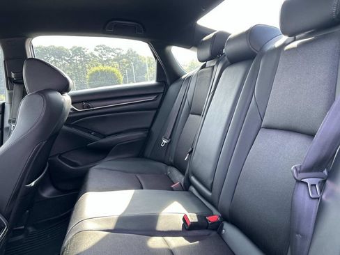 Used 2019 Honda Accord Sport image 13