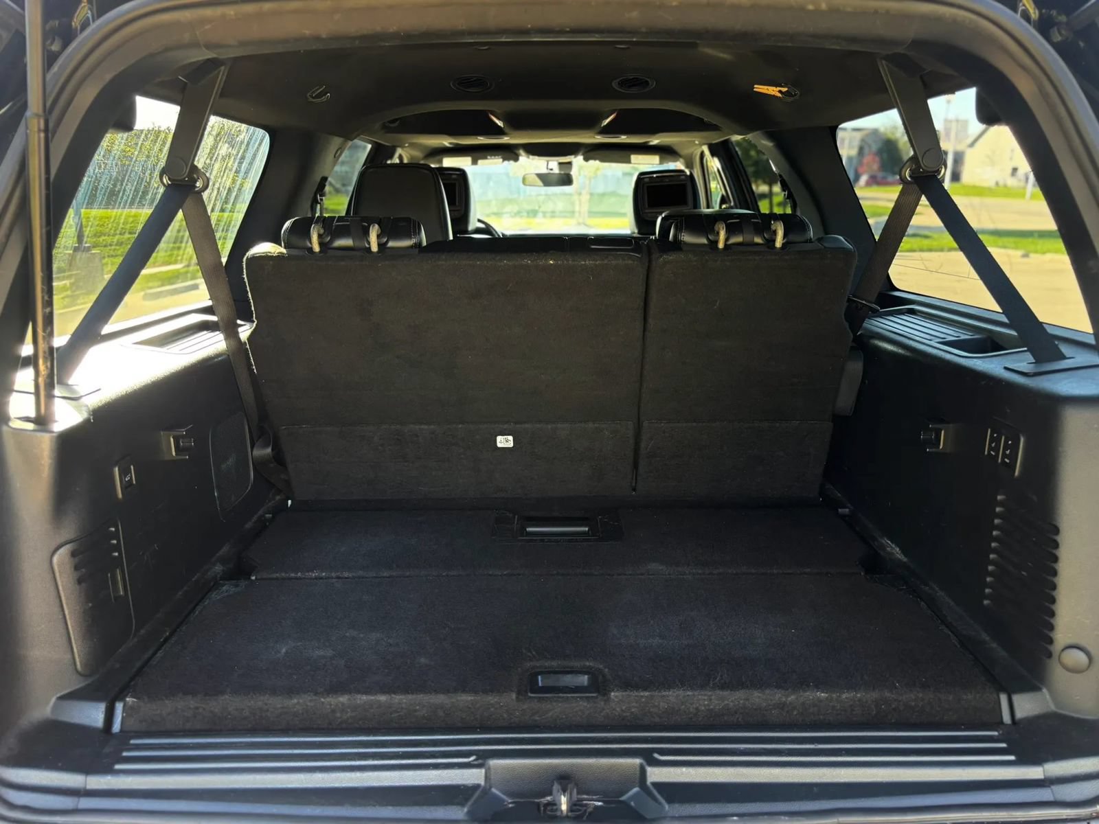 Used 2015 Ford Expedition EL Platinum AWD/4WD image 14