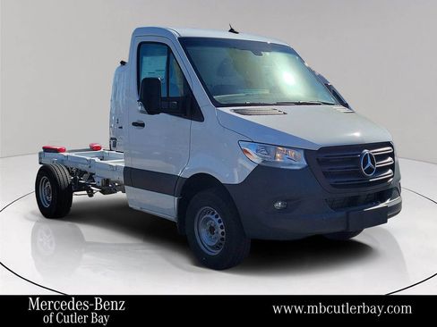 New 2024 Mercedes-Benz Sprinter 3500 image 1