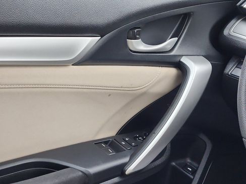 Used 2017 Honda Civic EX-T image 12