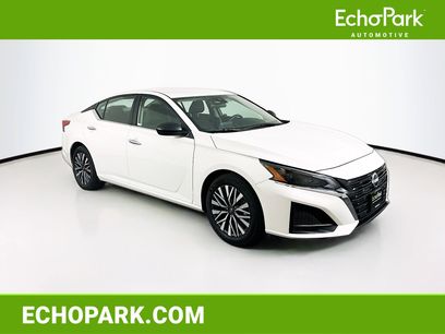 Used 2025 Nissan Altima 2.5 SV