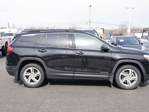 Used 2018 GMC Terrain SLE w/ Driver Convenience Package image 6