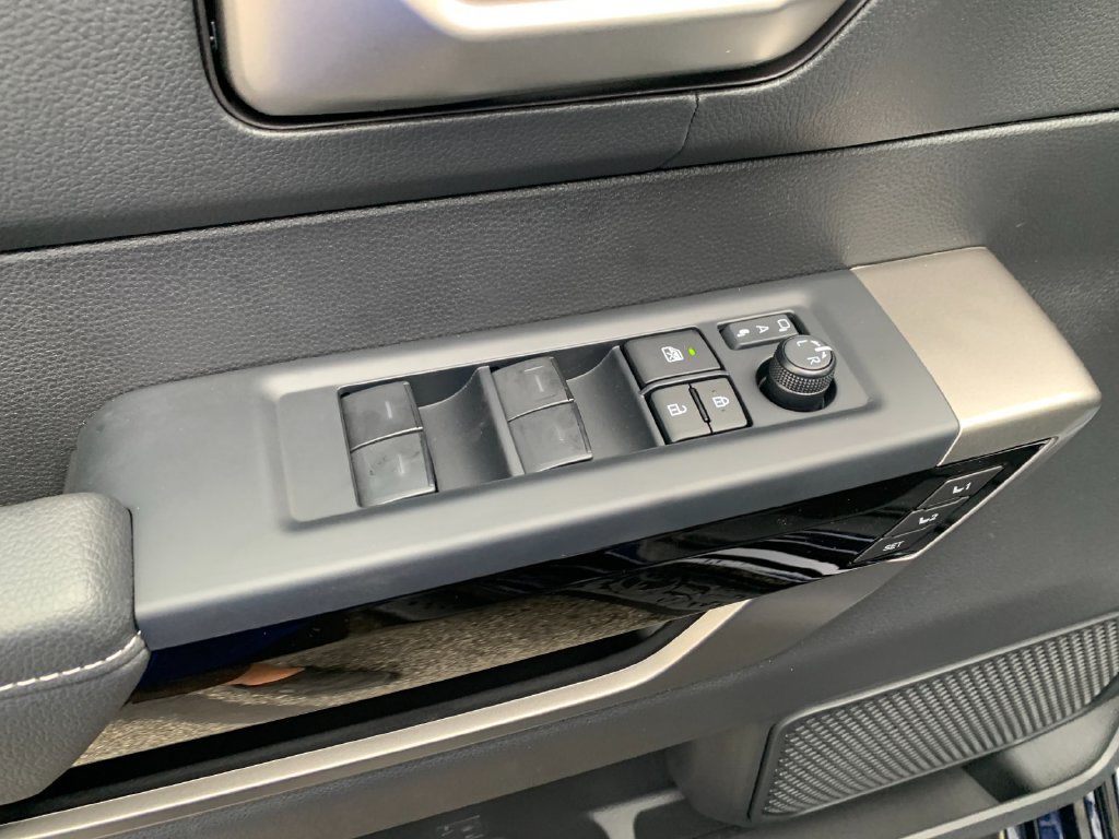 New 2026 Toyota Tundra Limited AWD/4WD image 12
