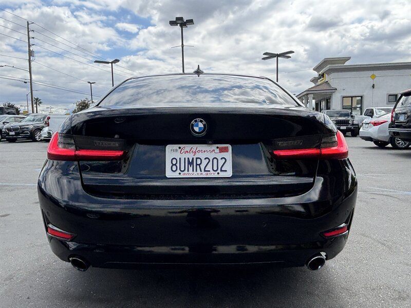 Used 2021 BMW 330i Sedan w/ Driving Assistance Package RWD image 6