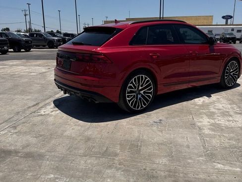 Used 2025 Audi SQ8 Prestige AWD/4WD image 5