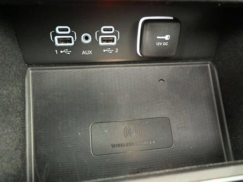 Used 2022 Jeep Grand Cherokee Altitude AWD/4WD image 15
